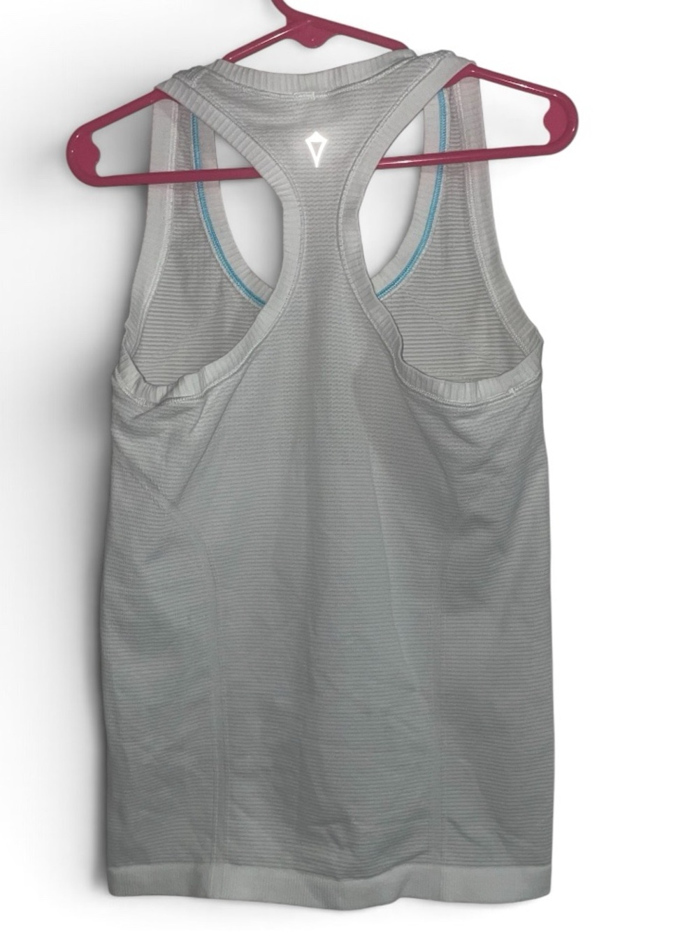 Ivivva Fly Tech Racerback sleeve